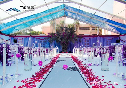 為何婚慶宴會(huì)篷房會(huì)成為城市與農(nóng)村喜宴的主流建筑？